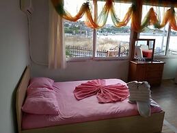 Yona Motel