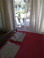 Yona Motel