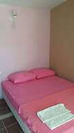 Yona Motel