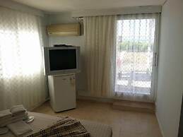 Yona Motel