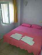 Yona Motel