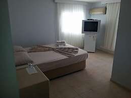 Yona Motel