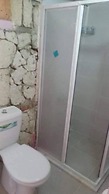 Yona Motel
