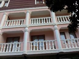 Lacin Apart Otel