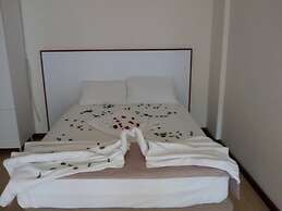 Lacin Apart Otel