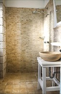 Manastir Alacati Hotel
