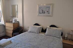 Avoncot Guest House