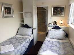 Avoncot Guest House
