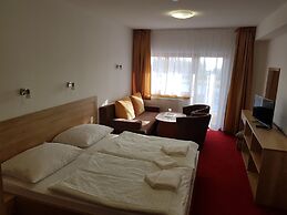 Hotel Toliar