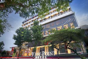 West Point Hotel