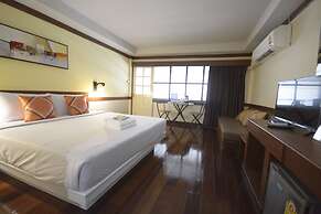 iRest Ao Nang Seafront
