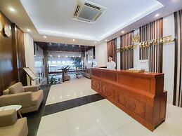 Cherry Hotel 1