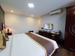 Cherry Hotel 1