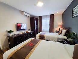Cherry Hotel 1