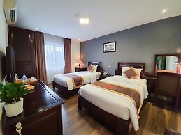 Cherry Hotel 1