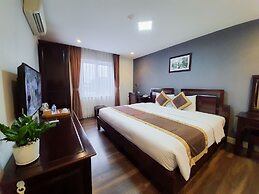 Cherry Hotel 1