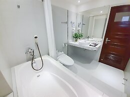 Cherry Hotel 1