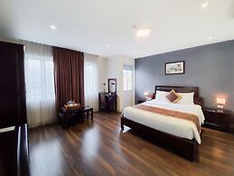 Cherry Hotel 1