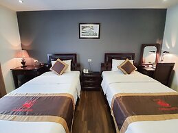 Cherry Hotel 1