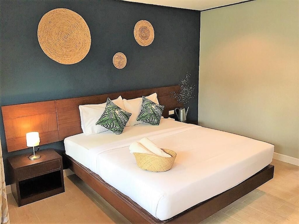 Let's Hyde Pattaya Resort & Villas