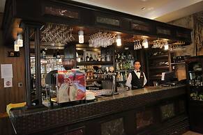 UB City Hotel