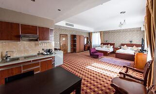 UB City Hotel