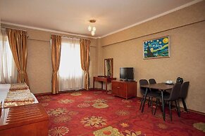 UB City Hotel
