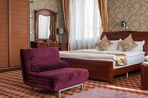 UB City Hotel