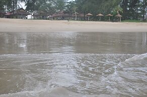 Pranee Beach Bungalows