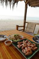 Pranee Beach Bungalows
