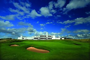 The Warwick Southport