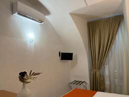 Chiaia Suites