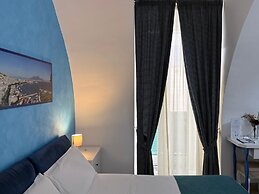 Chiaia Suites