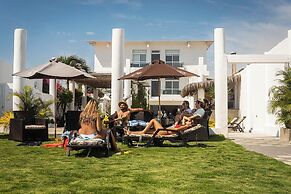 Hotel La Ría Playas