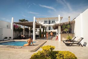 Hotel La Ría Playas