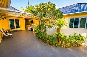 Platinum 3 bedrooms villa pool garden