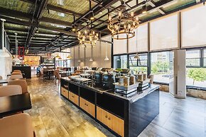 The Borrman Hotel Kunming KMG