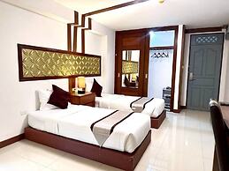 Leelawadee Resotel Raminthra 23