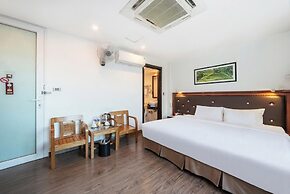 A25 Hotel - 28 Tran Quy Cap