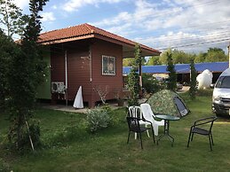 Ban Suan Kru Kob