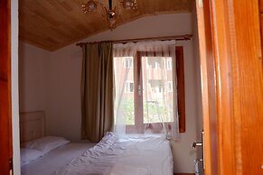Sen Villa Motel
