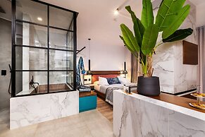 Dyo Suites