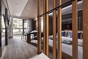 Dyo Suites