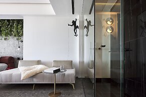 Dyo Suites