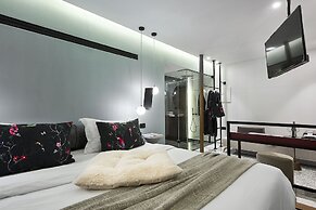 Dyo Suites