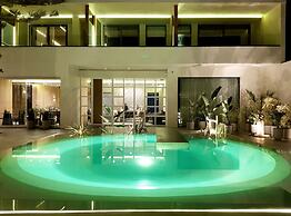 Dyo Suites