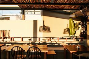 Dyo Suites