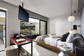 Dyo Suites