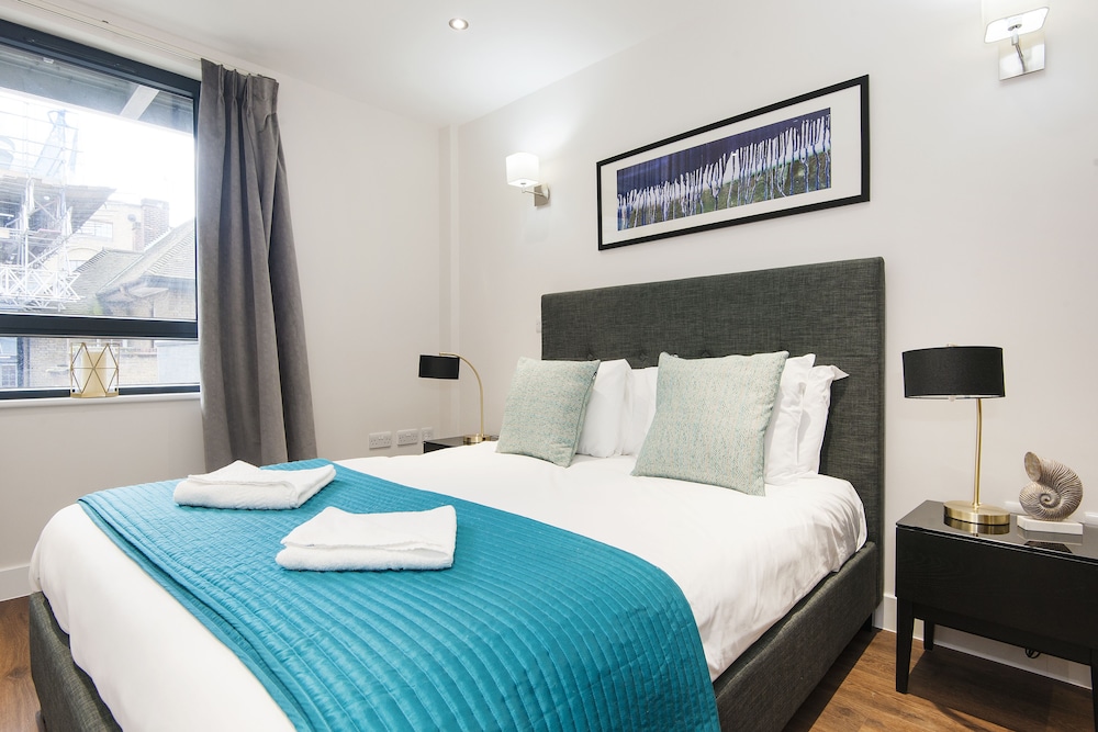 Twyne House Apartments