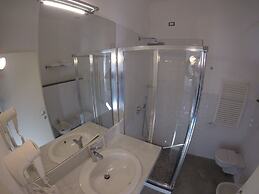RAVIDA SUITES